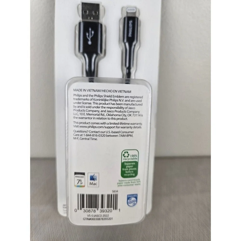 Philips Lightning to USB-A Charge Cable 4ft Black‎ MFi Certified DLC4104V/37 NEW